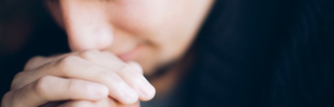 man_in_prayeyrjpg-800x258